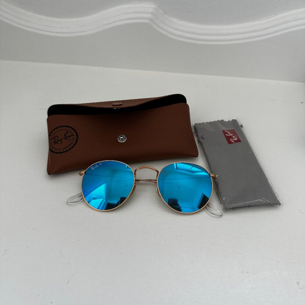 Ray-Ban Round Metal Sunglasses (Blue Mirrored Lenses, Gold Frame, Polarized)